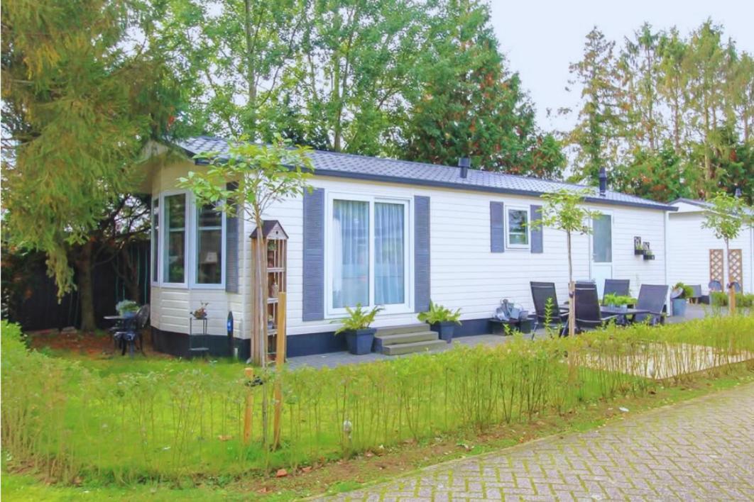 Sfeervol Chalet Op De Veluwe Putten Luaran gambar
